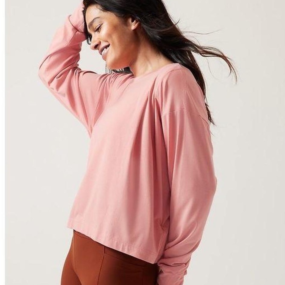 Athleta Elemental Long Sleeve Top in Conch Pink